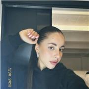 Ho appena terminato il liceo classico Cambridge con 90 su 100 e vorrei aiutare altri studenti, qualora servisse. Il latino, il greco e l’italiano sono stati il pane quotidiano e vorrei aiutare tutti gli studenti che, come me, all’inizio hanno avuto qualch